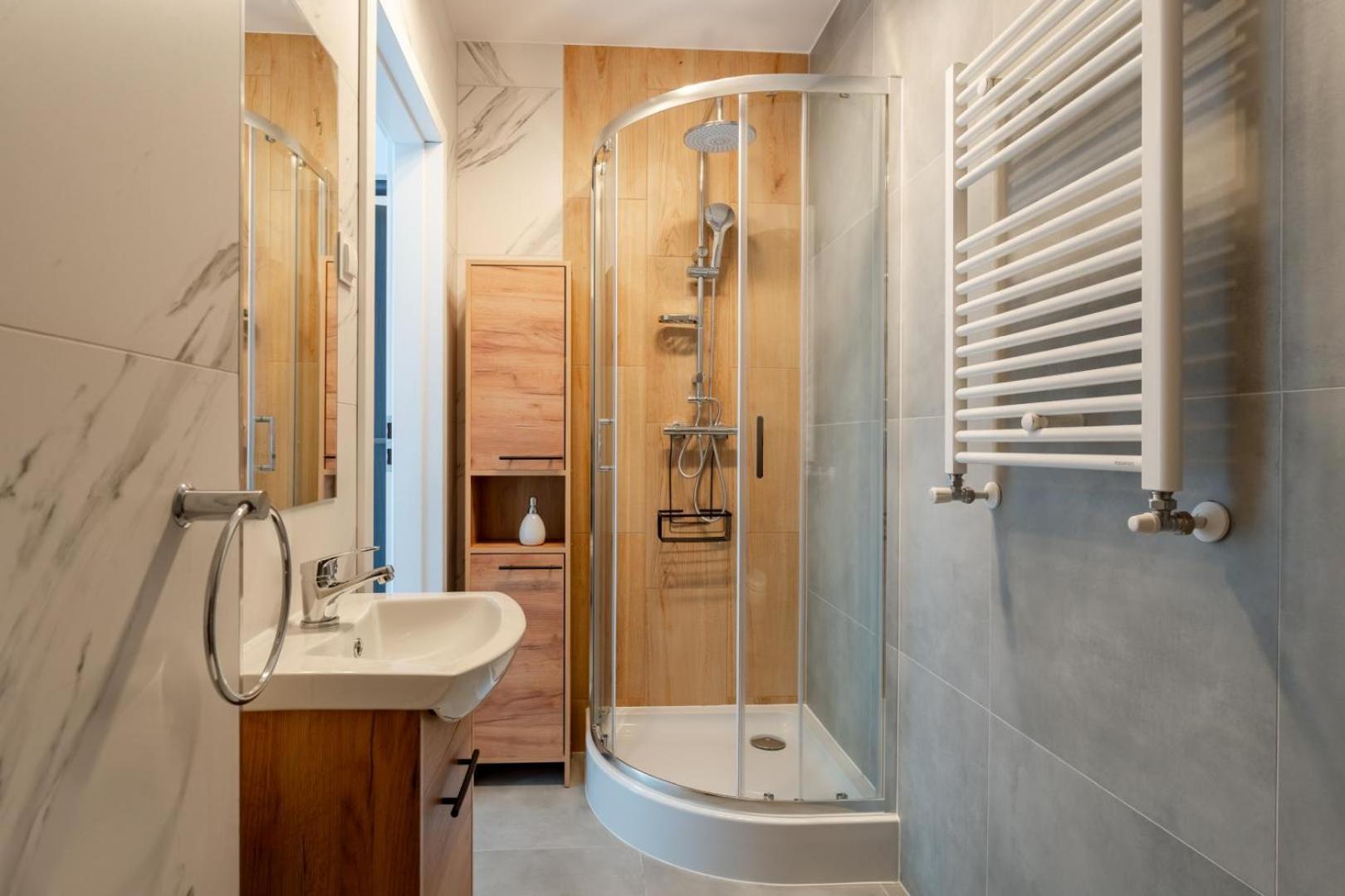 Apartamenty Ok'S - Blisko Centrum W Pelni Wyposazone - By Spaceapart Jelení Hora Exteriér fotografie