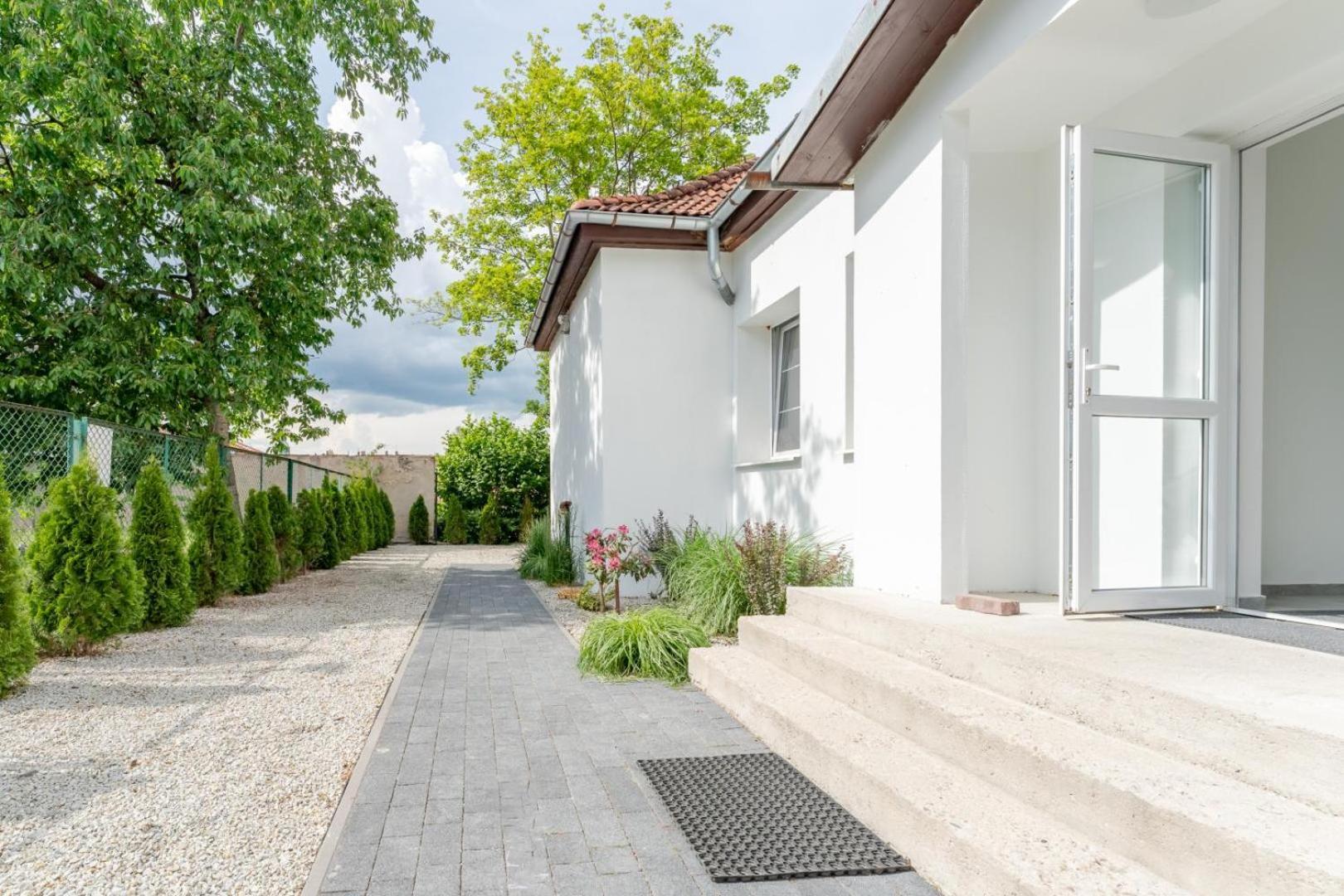 Apartamenty Ok'S - Blisko Centrum W Pelni Wyposazone - By Spaceapart Jelení Hora Exteriér fotografie