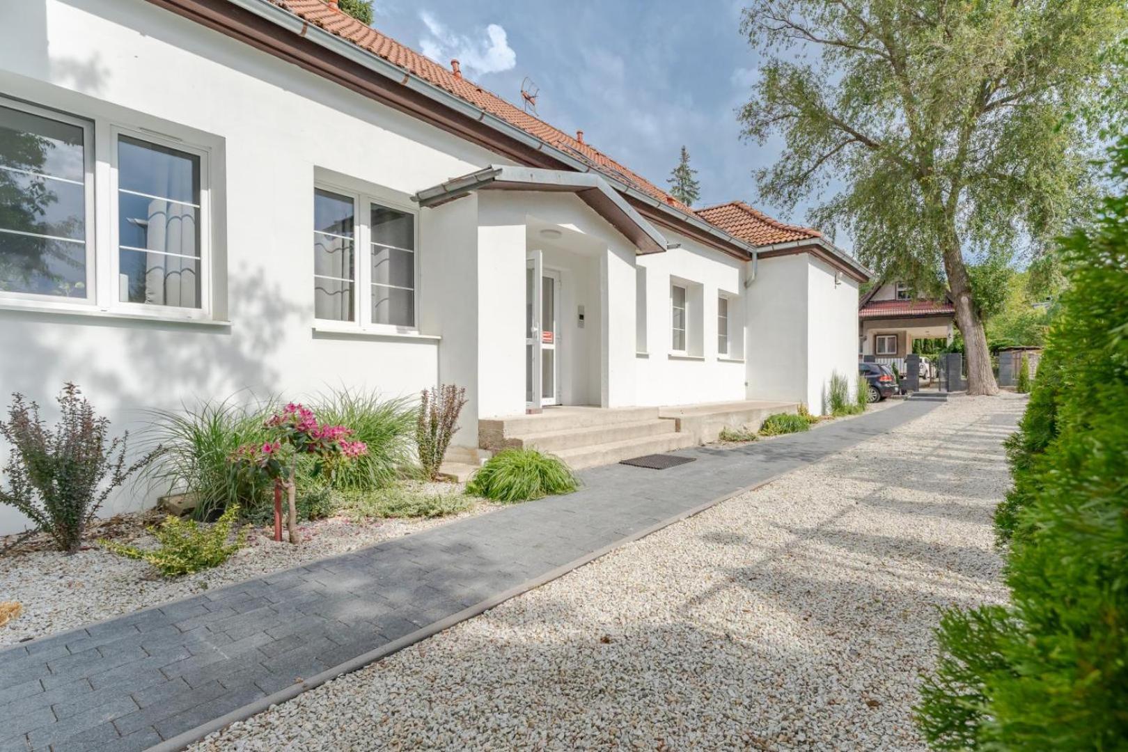Apartamenty Ok'S - Blisko Centrum W Pelni Wyposazone - By Spaceapart Jelení Hora Exteriér fotografie